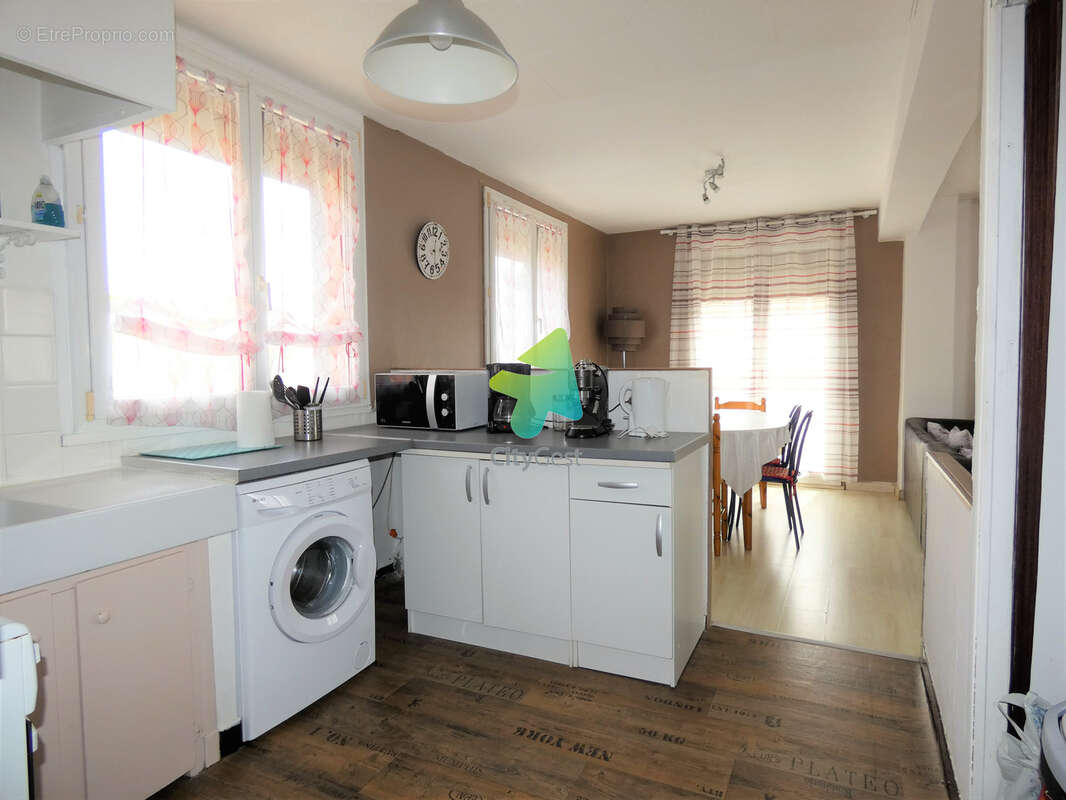 Appartement T4 avec 2 Balcons - photo 3