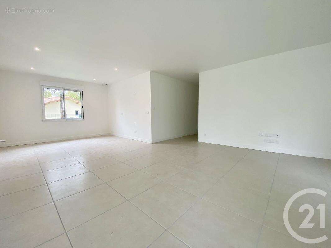 Maison à SAINT-AUVENT