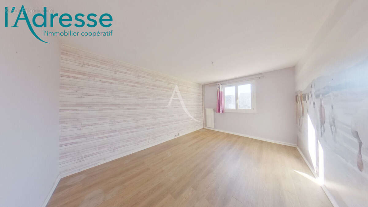 Maison à CHAMPS-SUR-MARNE