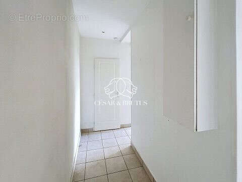 Appartement 42 m² à Lyon-8e  - photo 8