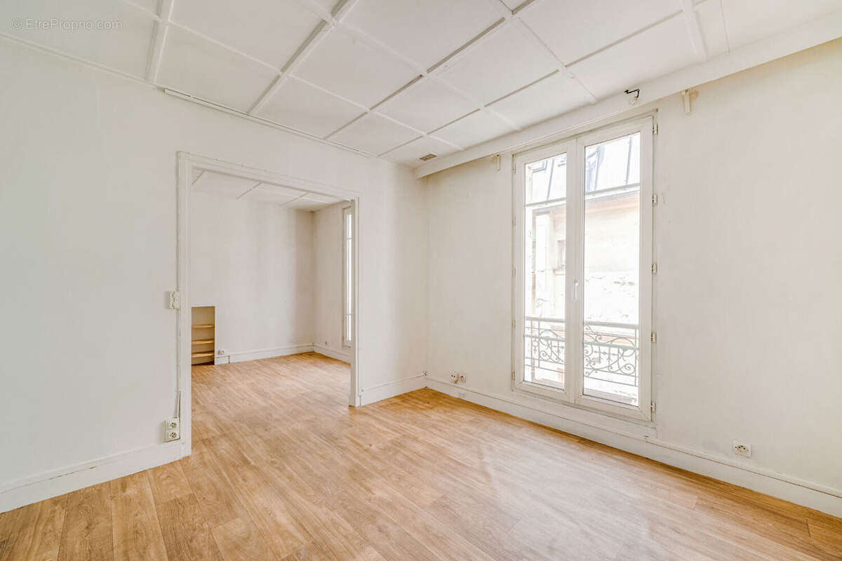 Studio aménageable en deux pièces - Square Gardette - photo 11