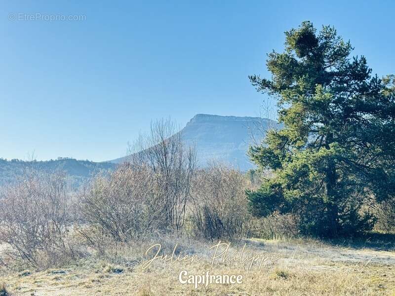 Maison à LA BATIE-MONTSALEON