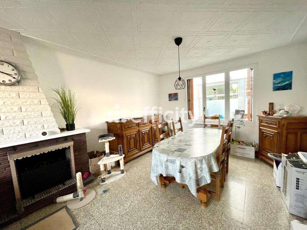 Maison à FACHES-THUMESNIL