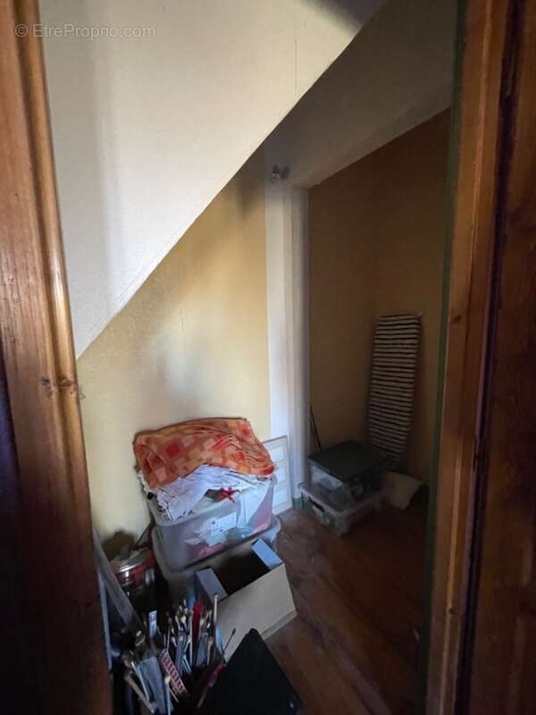 Maison à LA CELLE-DUNOISE