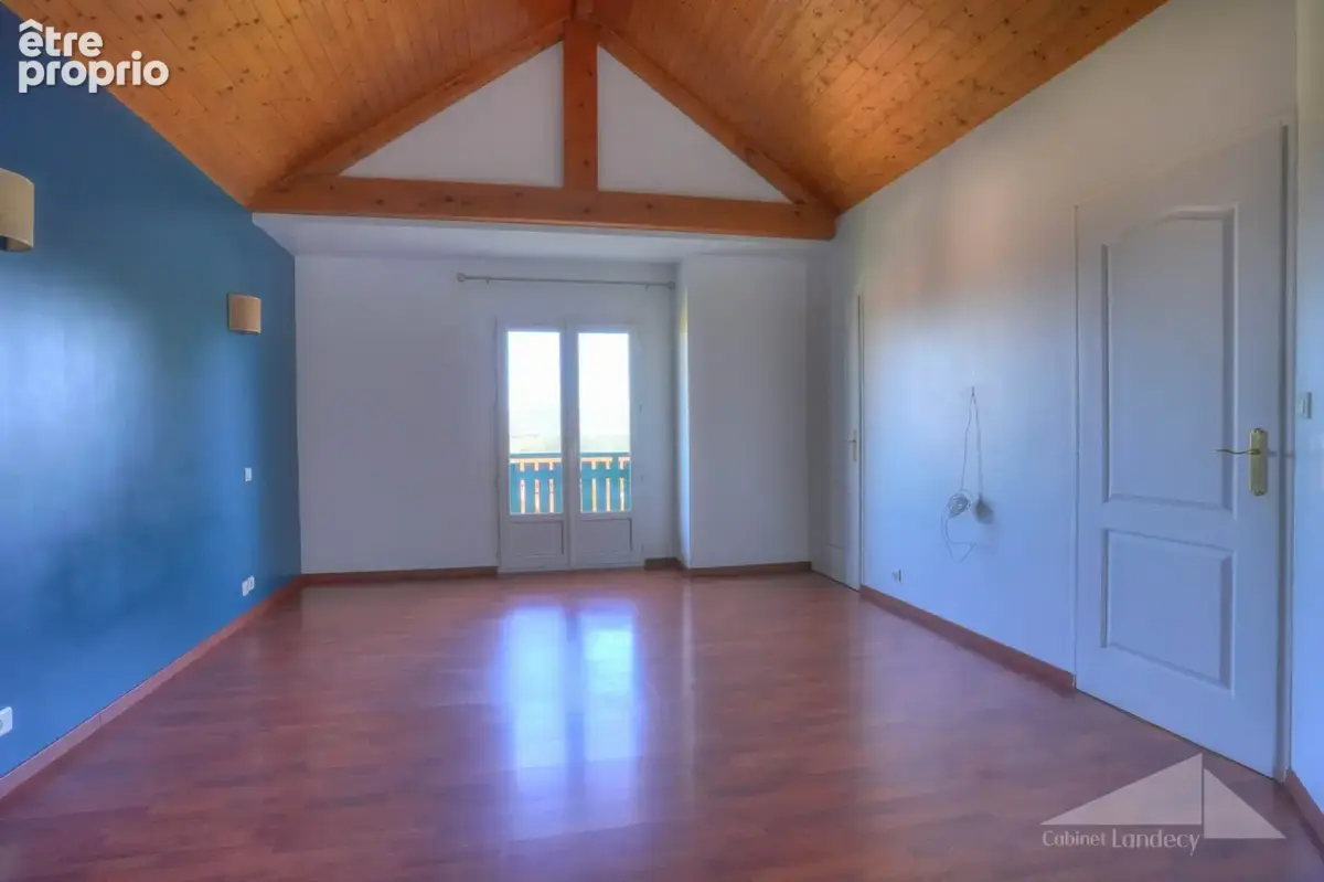 Maison 6 pièces 177 m² à vendre à Thoiry (01710) - photo 7