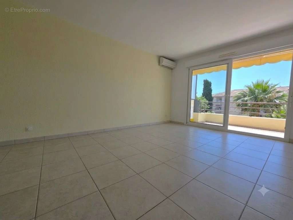Appartement à FREJUS