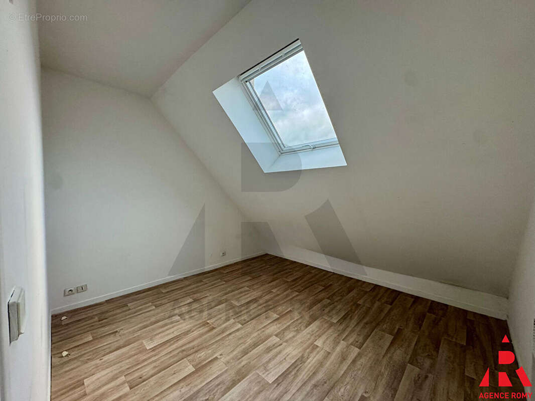 Appartement à SAINT-CYR-L'ECOLE