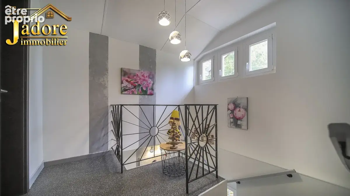 Ensemble immobilier rénové - photo 27