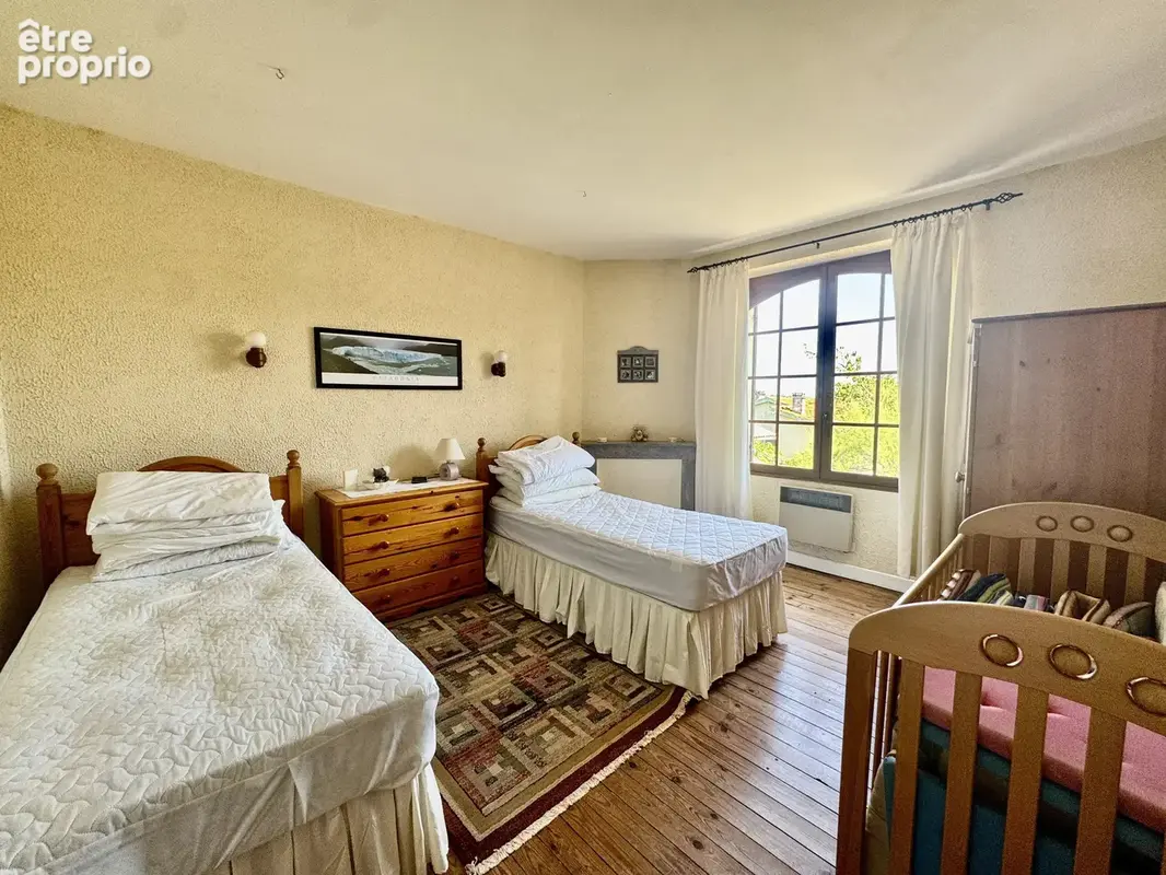 Charmante Maison de Campagne avec Dépendance de 116 m², Piscine et Vue Panoramique - photo 7