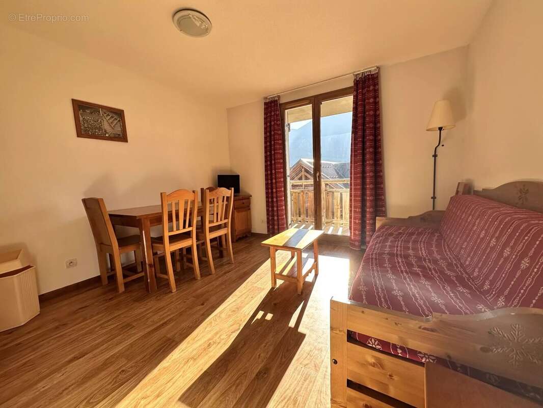 Appartement à ALBIEZ-MONTROND