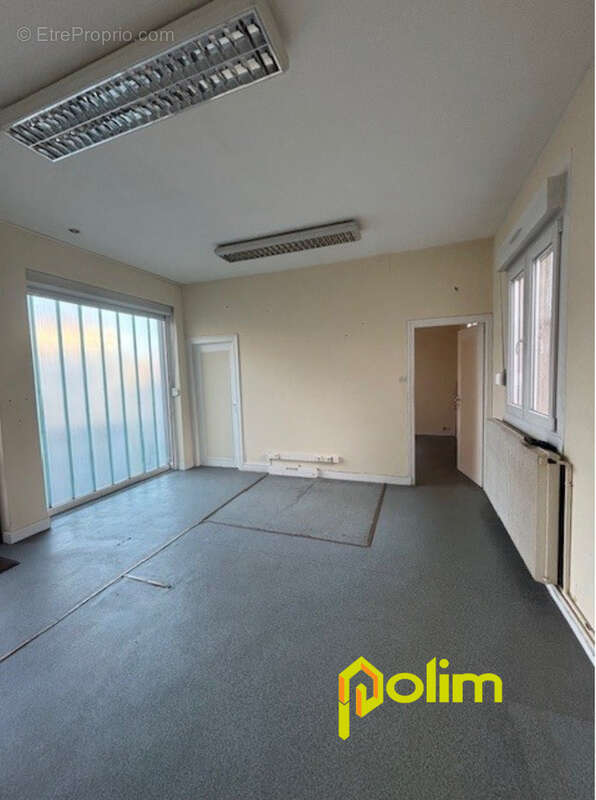 Maison à THIAUCOURT-REGNIEVILLE