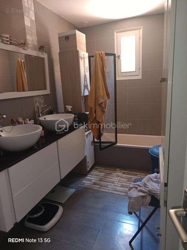 Vivez le charme calme de la campagne dans une maison rénovée au cœur de LE VAL! - photo 9