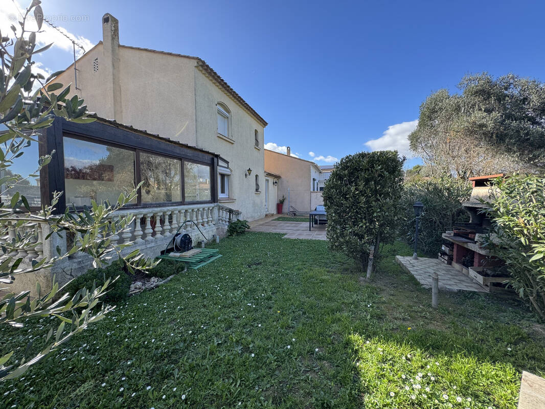 Maison à COURSAN