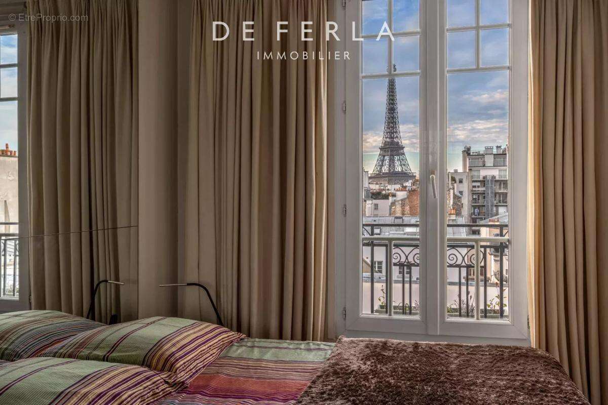 Appartement à PARIS-7E