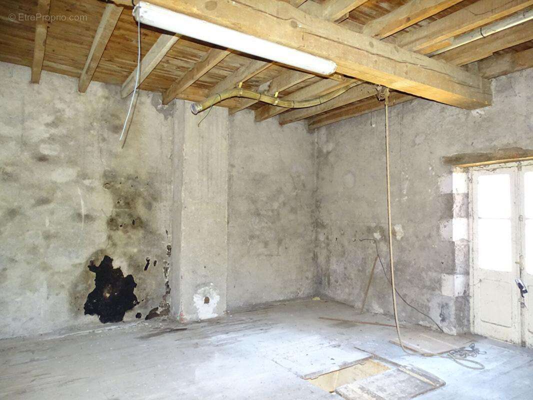 Immeuble Montignac Lascaux 4 pièce(s) 145 m2 - photo 10