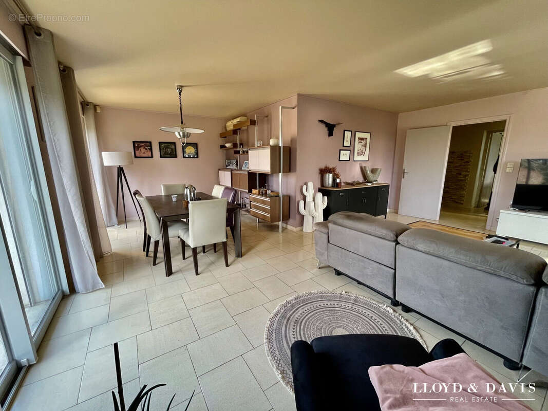 Maison à SAINT-MARCEL-LES-VALENCE