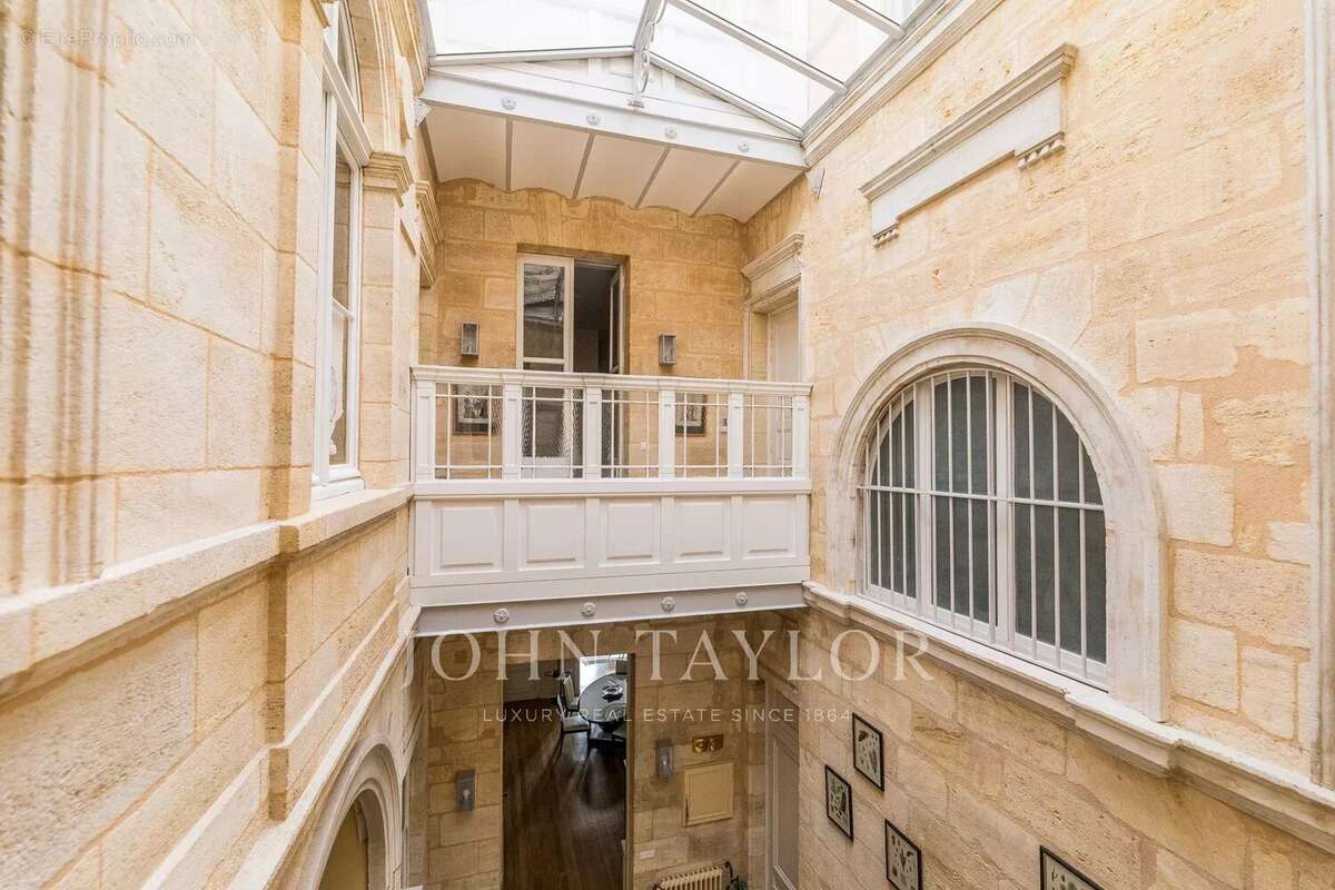 Appartement à BORDEAUX