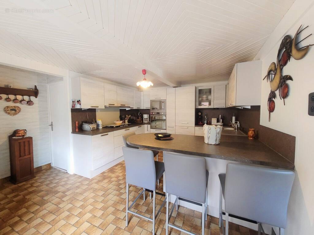 Maison à SOLRE-LE-CHATEAU