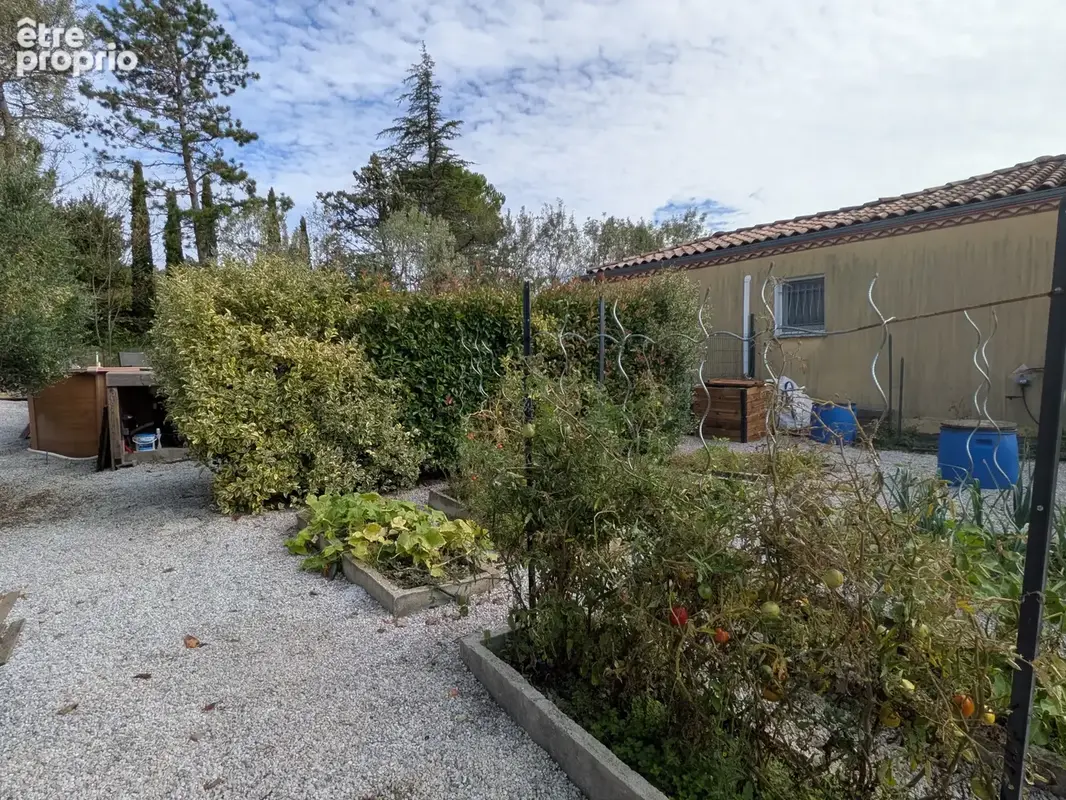 Villa avec local professionnel - photo 8