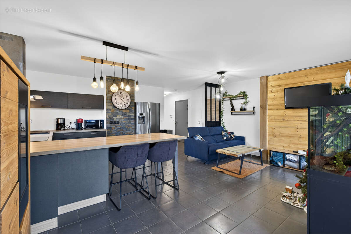 Appartement à MURES