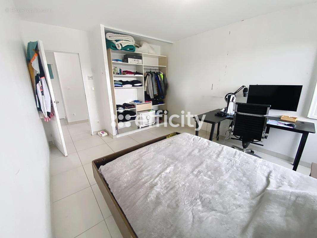 Maison 135 m² à Villemandeur  - photo 17