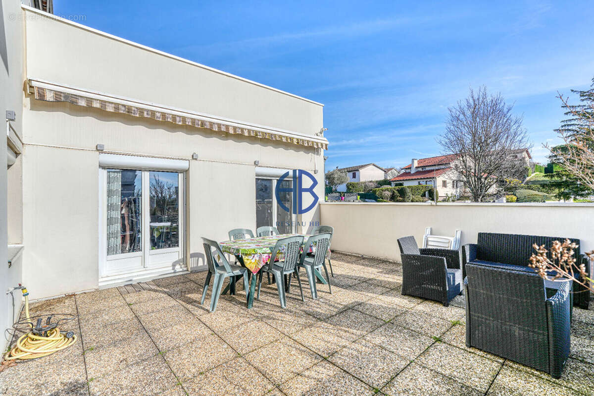 Appartement à CHASSIEU