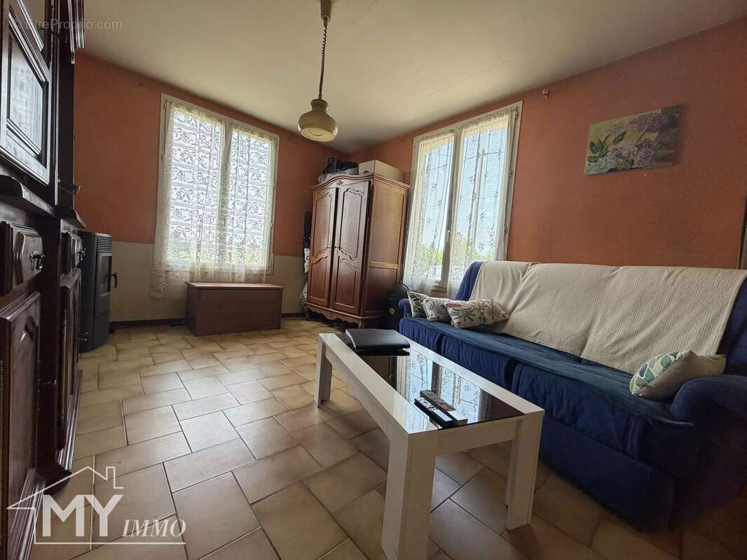 Maison à SAINT-LAURENT-DES-VIGNES