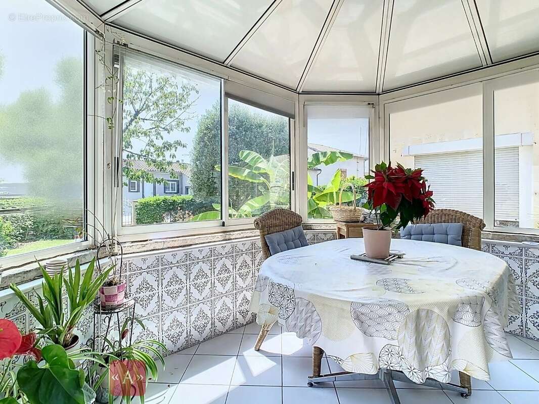 Maison à SAINT-SULPICE