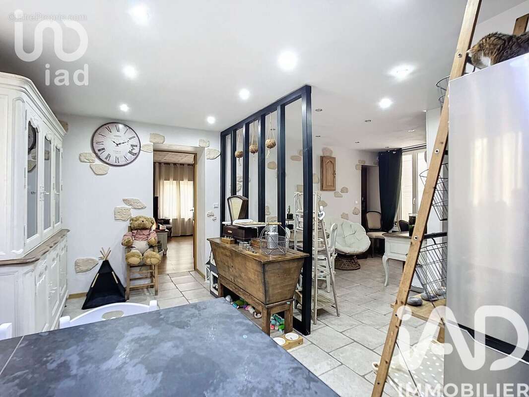 Photo 3 - Appartement à CONDE-SAINTE-LIBIAIRE