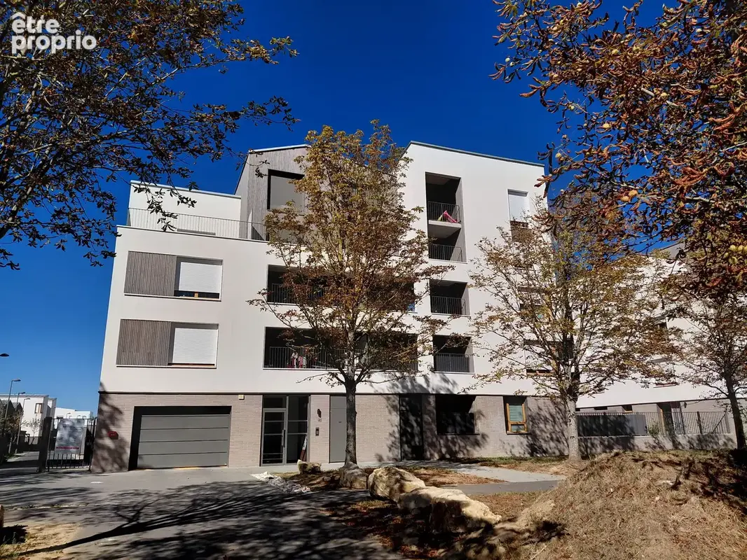 Appartement à BUSSY-SAINT-GEORGES