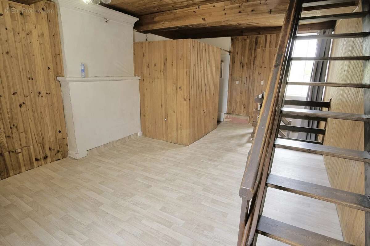 Maison à CRESSERONS