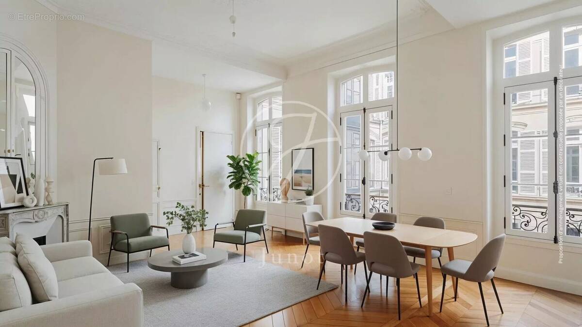 Appartement à PARIS-8E
