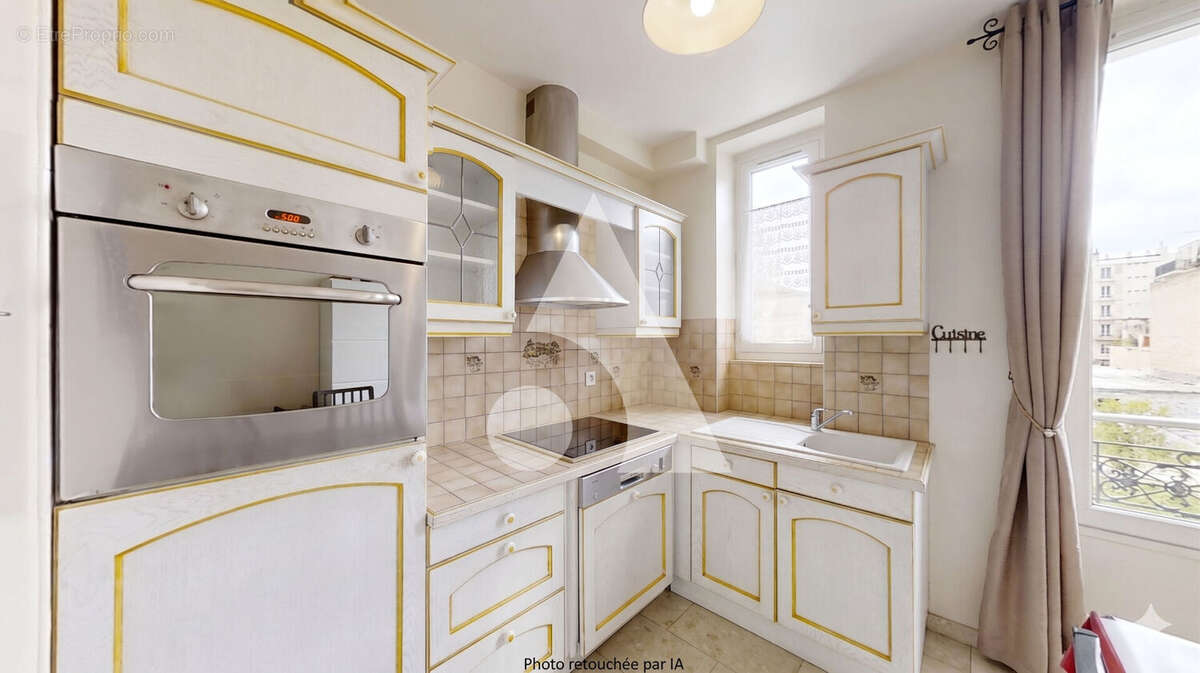 Appartement à LA GARENNE-COLOMBES