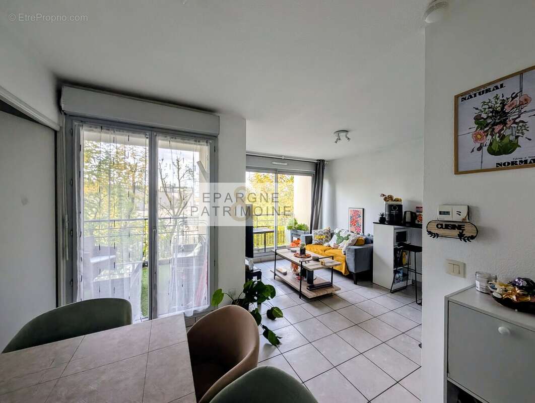 n°9 - Appartement à LYON-8E