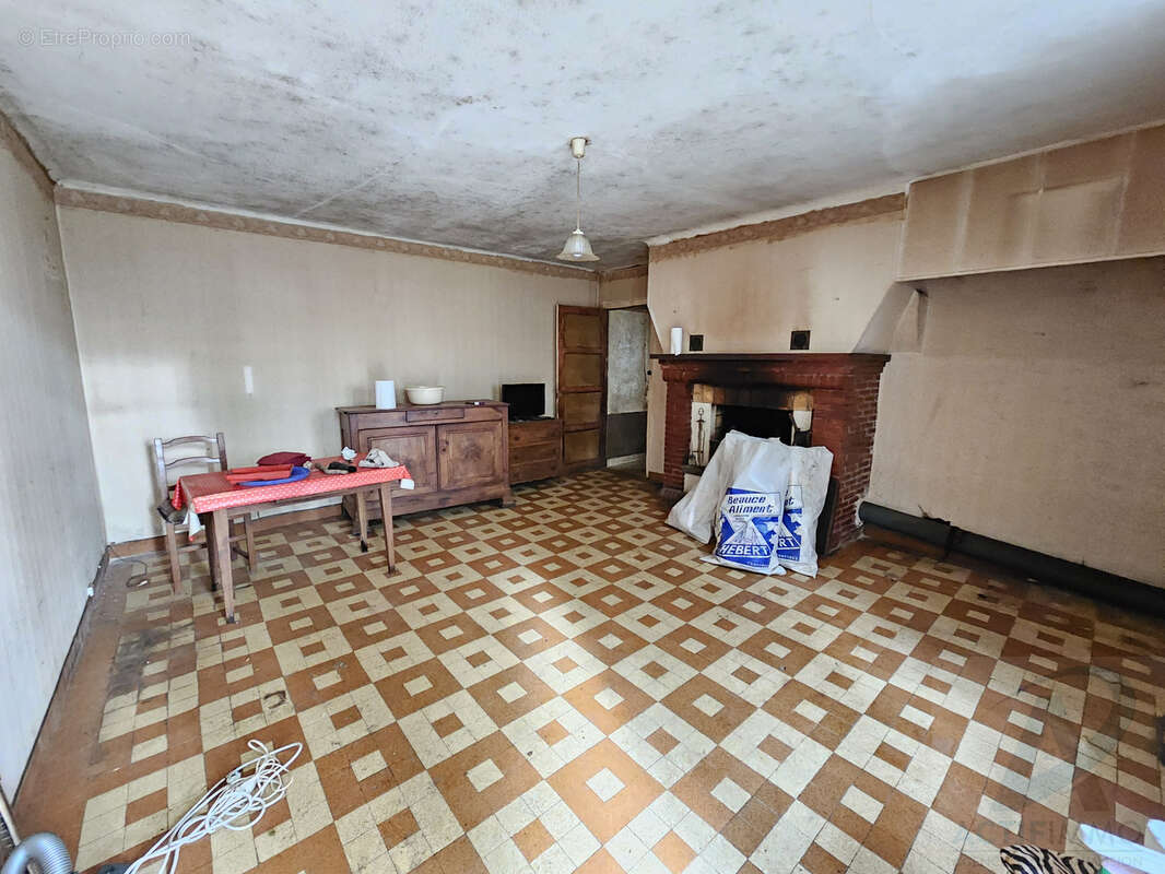 Maison à LONLAY-L'ABBAYE