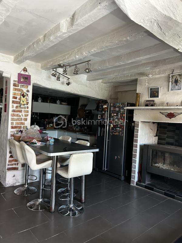Maison familiale de 148m2 pleine de charme et de potentiel - photo 2
