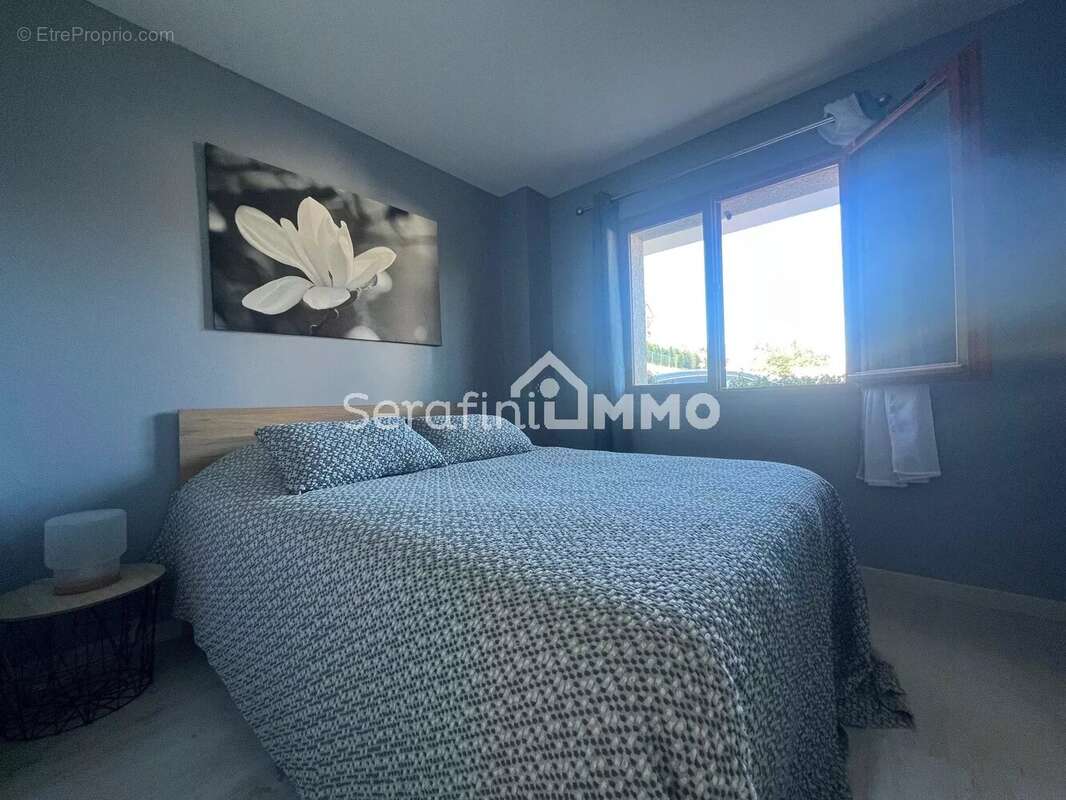 Appartement à POISY
