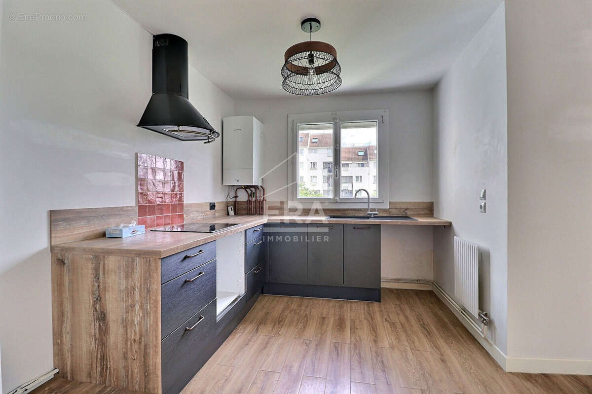Appartement à EPINAY-SUR-SEINE