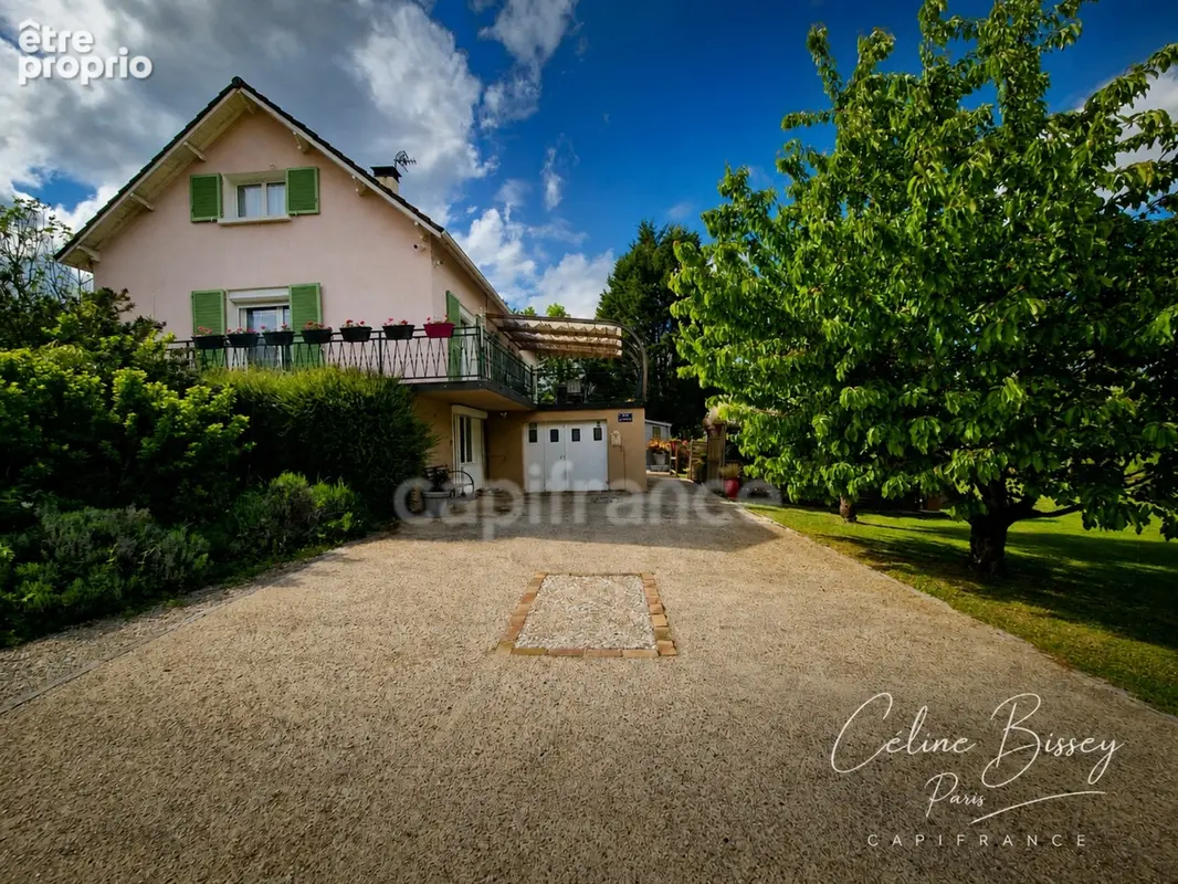 Maison à vendre 7 pièces 161 M2 PONT SUR YONNE (89), Terrain 1974 M2, 4 Chambres, Piscine avec abri 10 M X 5 m - photo 10