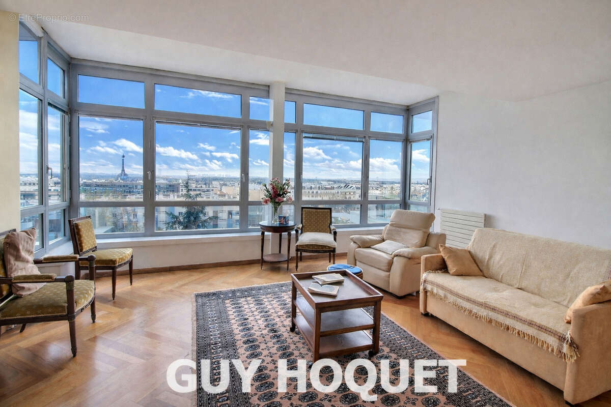 Appartement à SURESNES