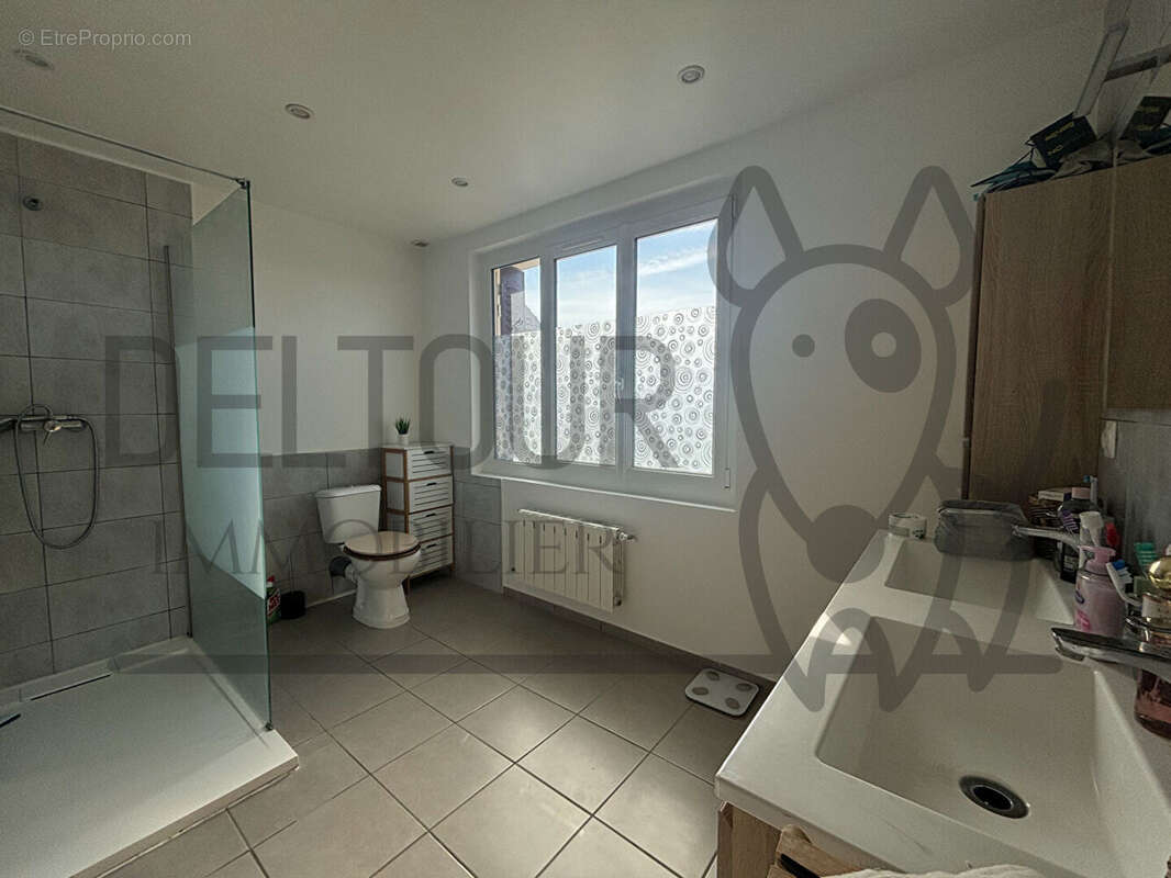 Maison à COULOMMIERS