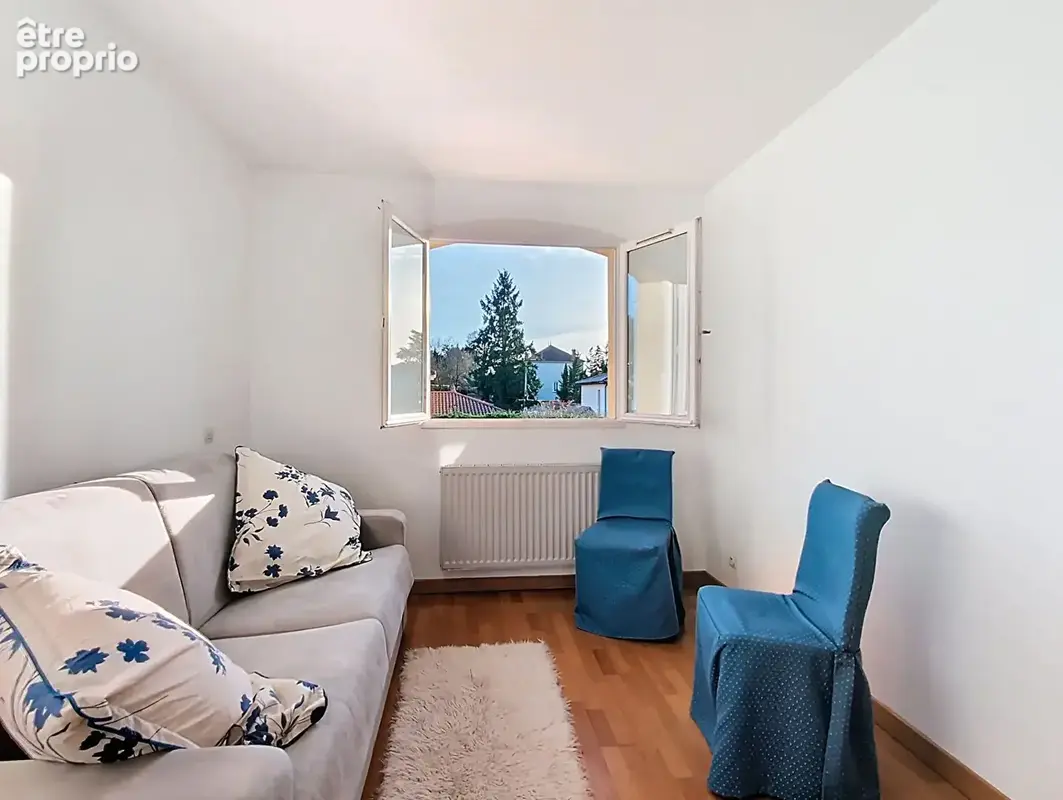 Maison de 208m² avec piscine, véranda et pergola à Montmerle-sur-Saône - photo 7