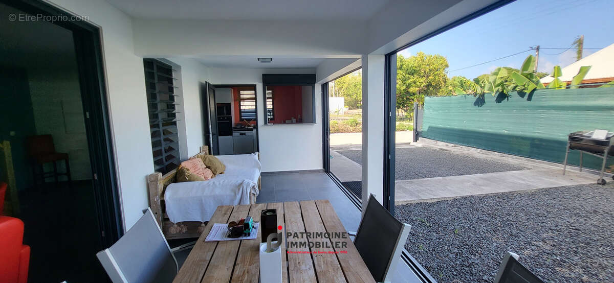 Appartement à LE MOULE