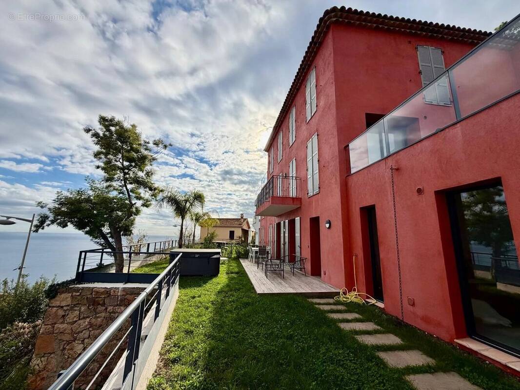 Appartement à THEOULE-SUR-MER