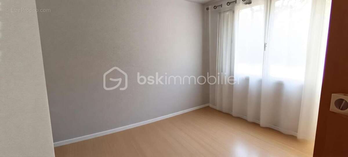 Appartement à SAINT-GERMAIN-LES-ARPAJON