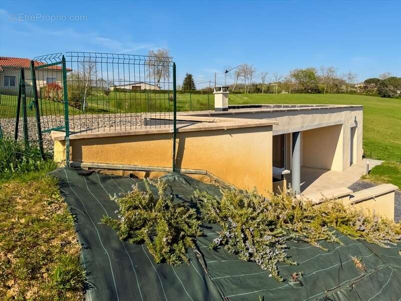Maison à AIGNAN