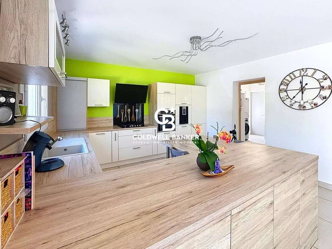 Maison à PUGET-SUR-ARGENS