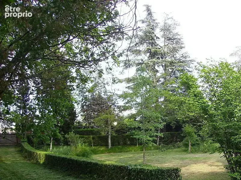 Terrain 2200 m² à Bruguieres  - photo 2