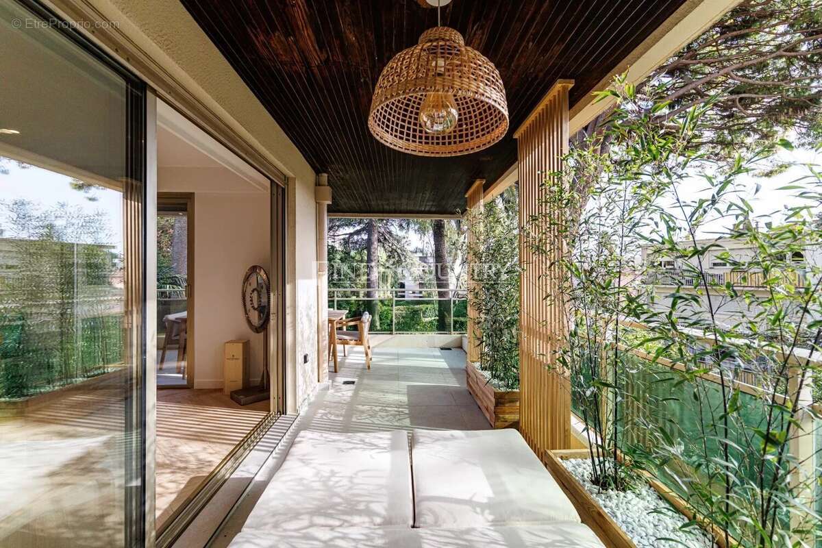 Appartement à CANNES