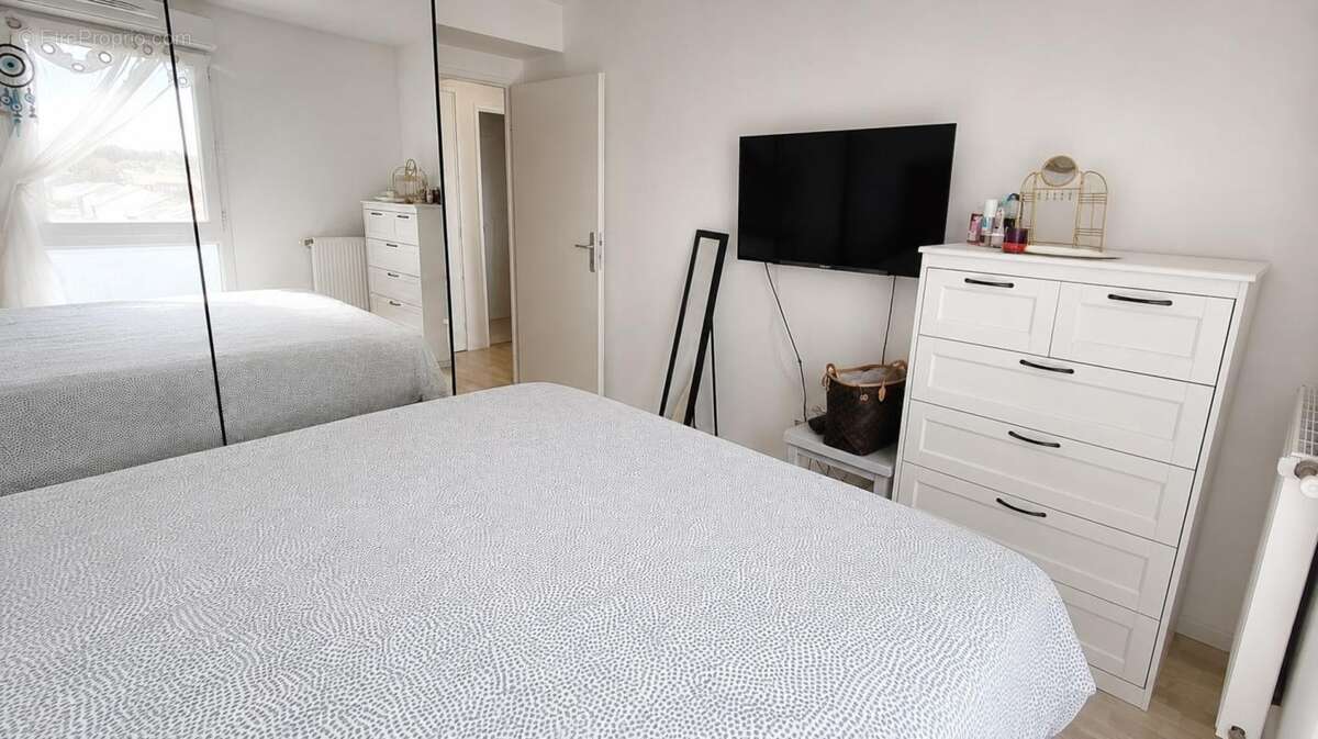 Noisy-le-grand – 4 pièces 72 m² – terrasse 60 m² – 3 chambres – parking – rer a 8 min à pied - photo 13